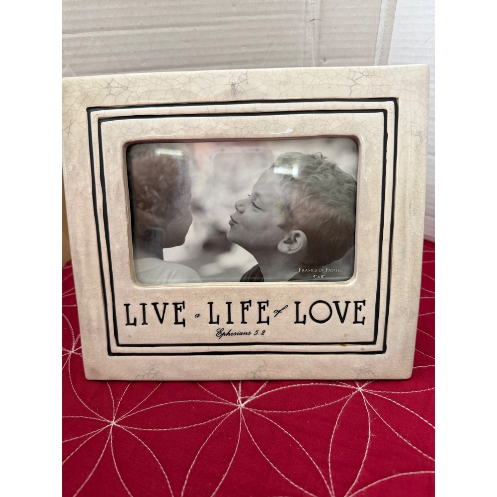 Frames of Faith Ceramic 4x6 Photo Frame Live a Life of Love Ephesians 5:2 Cream